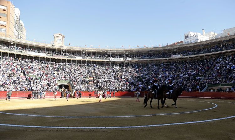 Cuatro mosqueteros se la juegan en Fallas