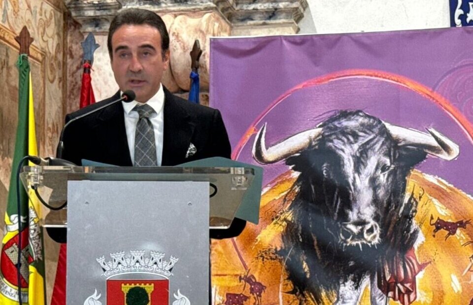 Enrique Ponce, reivindicativo pregón en Olivenza: "Por favor, dejen de politizar esta fiesta tan nuestra"