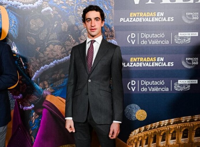 Víctor Hernández: "Estoy muy ilusionado y feliz por estar anunciado en Fallas"