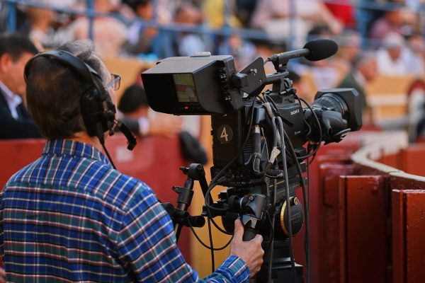 Sí habrá toros por televisión en Sevilla