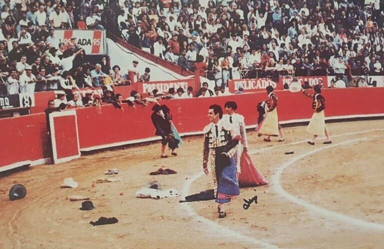 Joselito comienza su año más triunfal cortando un rabo en La México