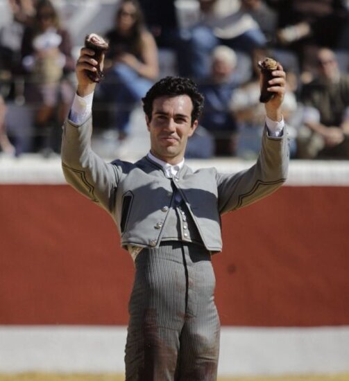 Cantillana celebra el Día de Andalucía con una faena superior de Tomás Rufo