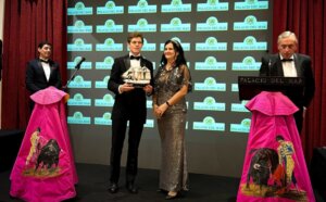 Borja Jiménez recogió el premio como autor de la mejor faena del ciclo.