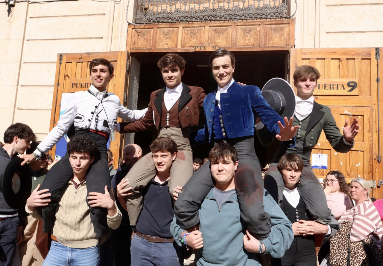 Ambientazo y cuatro puertas grandes en el V certamen José María Manzanares