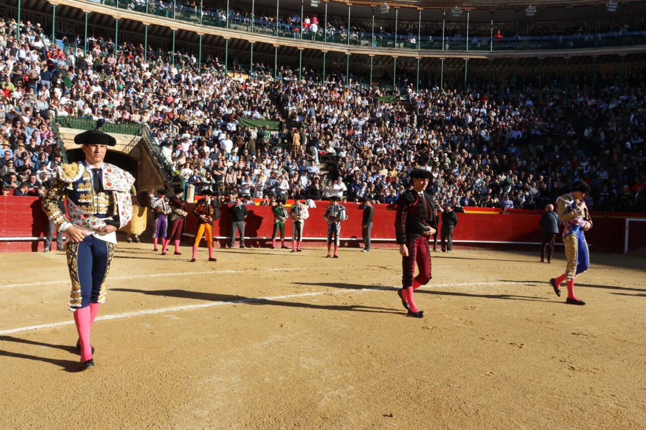 Solvente Manzanares con el segundo de la tarde en Valencia