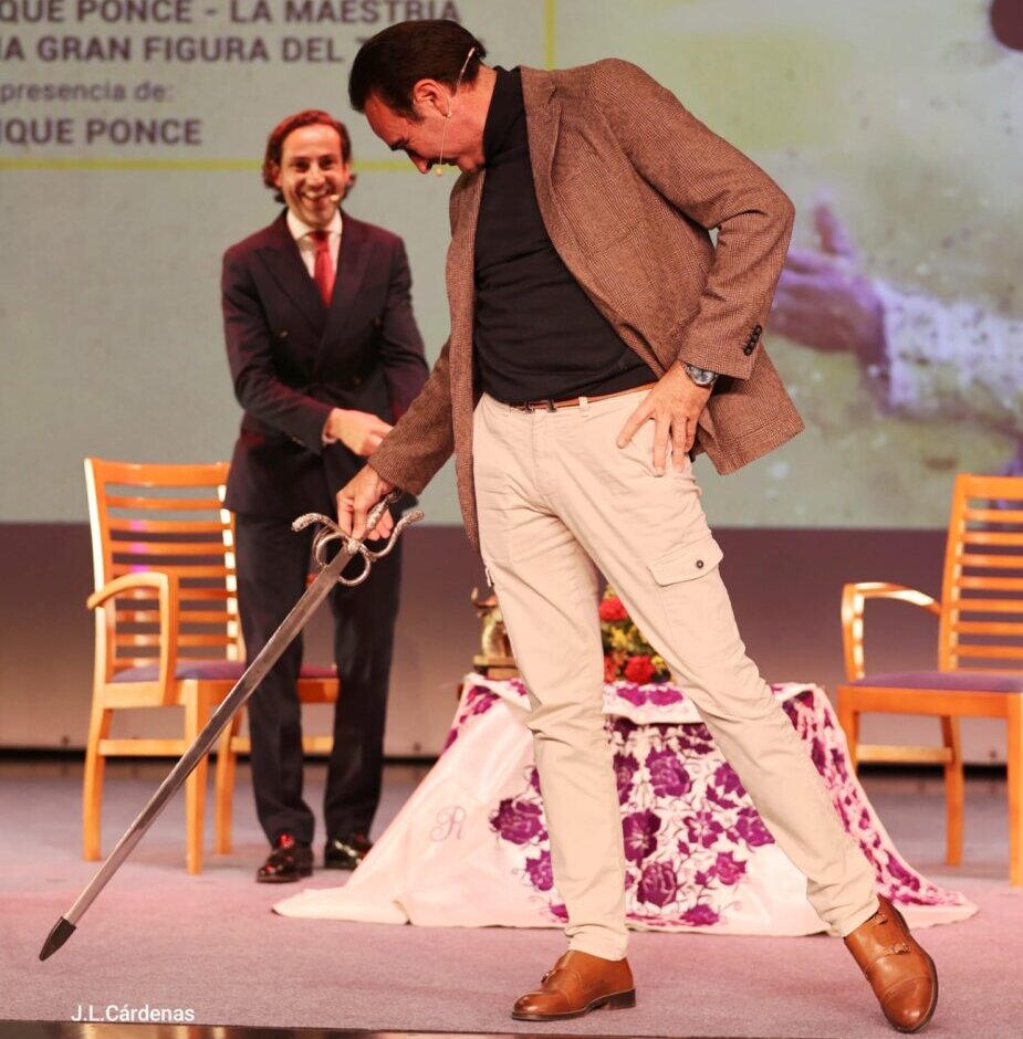 Enrique Ponce, broche de oro a las históricas XXV Jornadas Taurinas de Villaseca de la Sagra