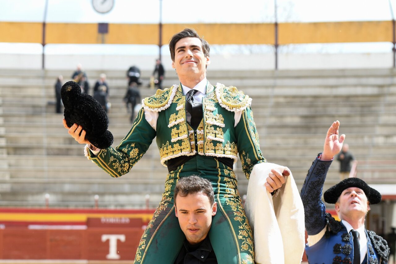 Félix San Román abre en triunfo el Circuito de Madrid