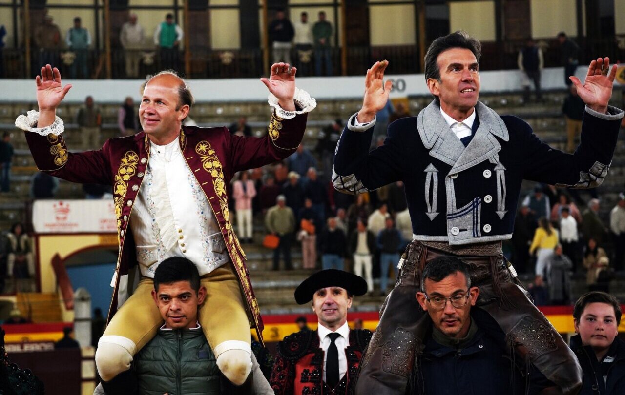 Sergio Galán y Joao Ribeiro Telles, puerta grande en Almendralejo