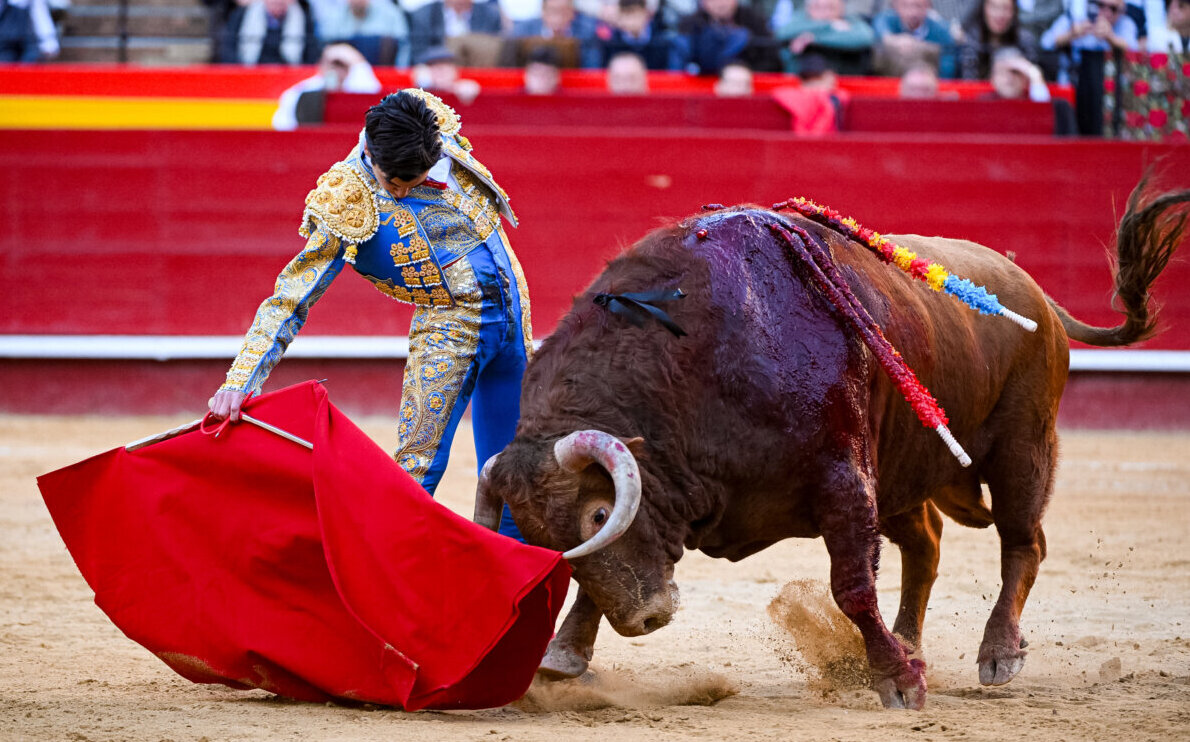 Tarde de emociones fuertes y toreo caro