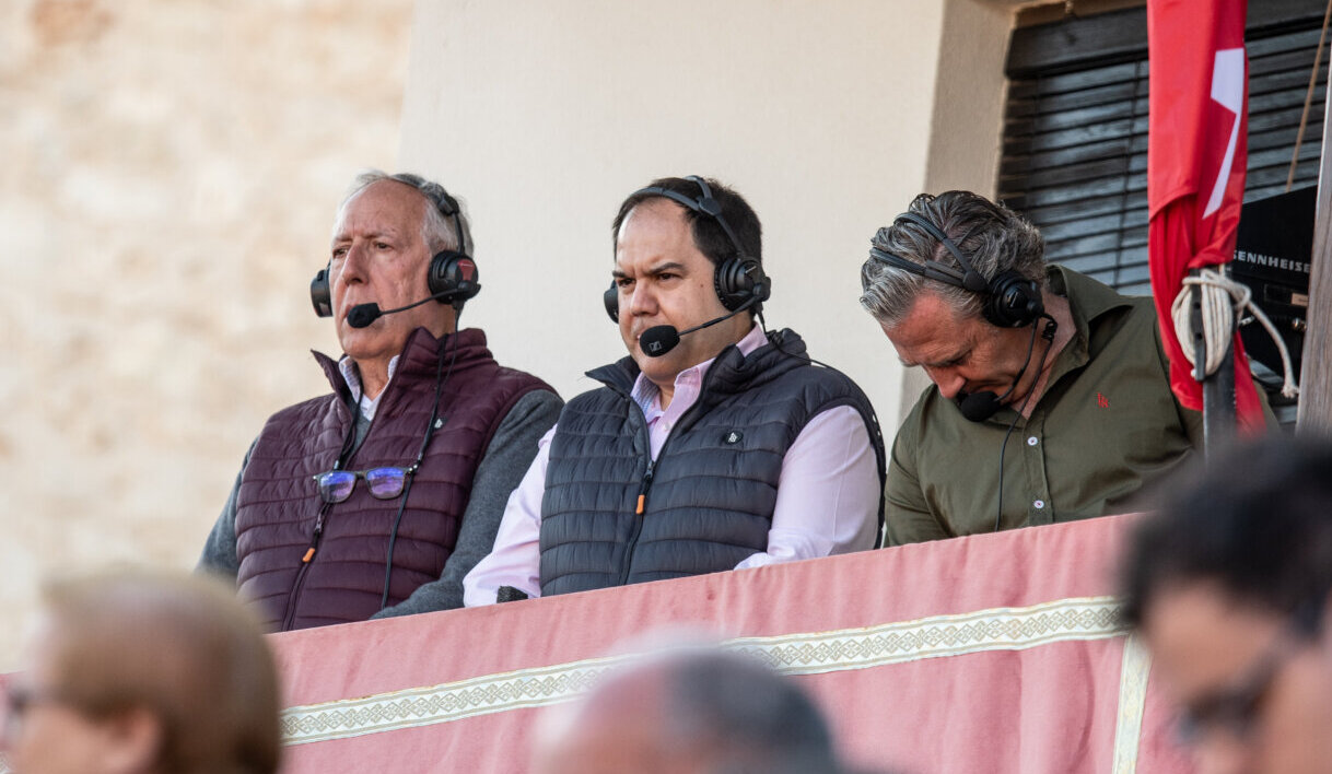 Federico Arnás, Sixto Naranjo y Luis Miguel Encabo están al frente de las retransmisiones.