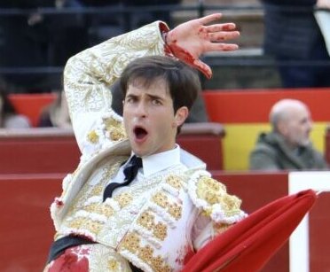 Samuel Navalón abre la primera puerta grande de la feria