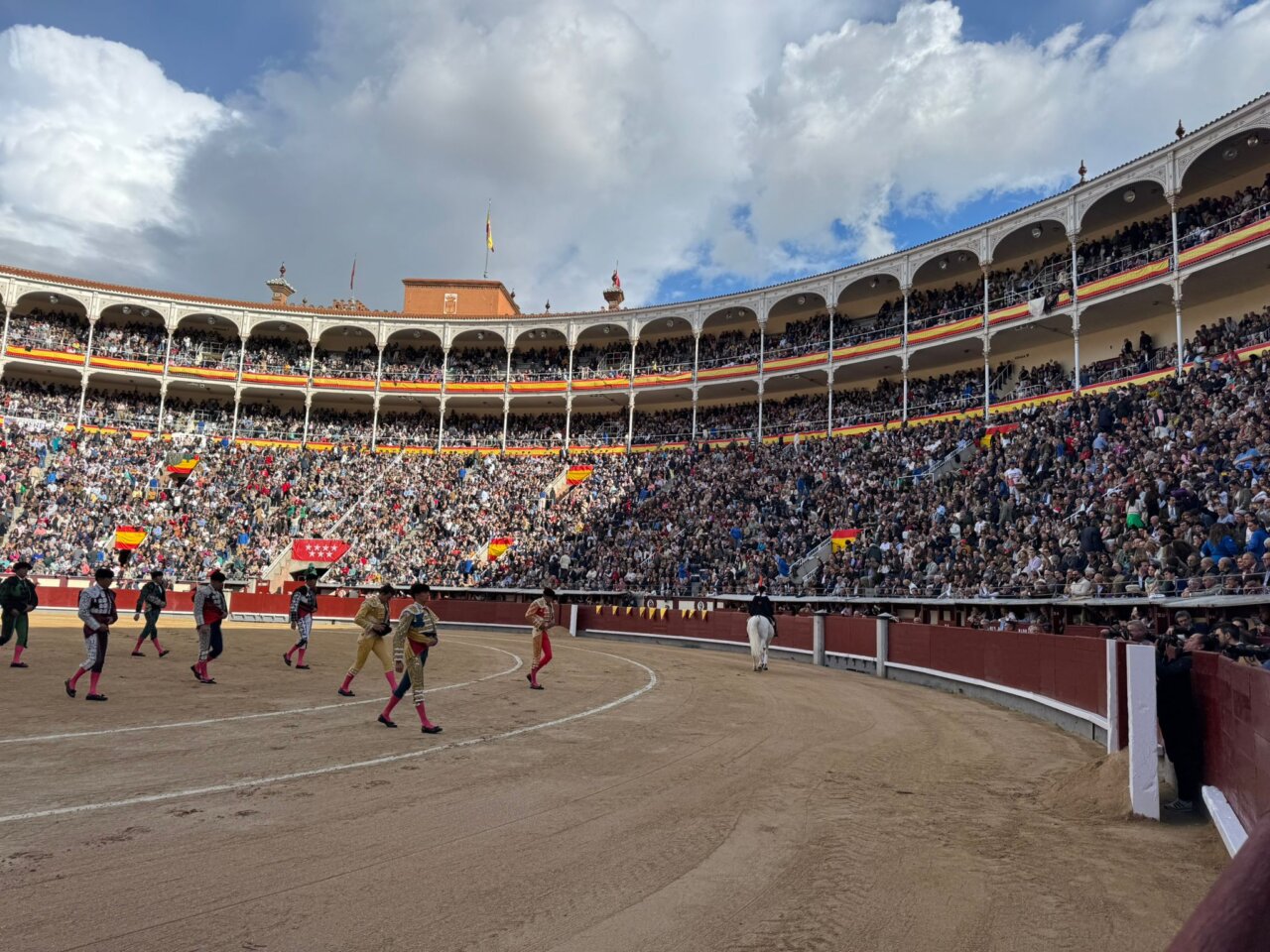 Al detalle la corrida del Domingo de Resurrección de Las Ventas con Curro Díaz, Rafa Serna y San Román