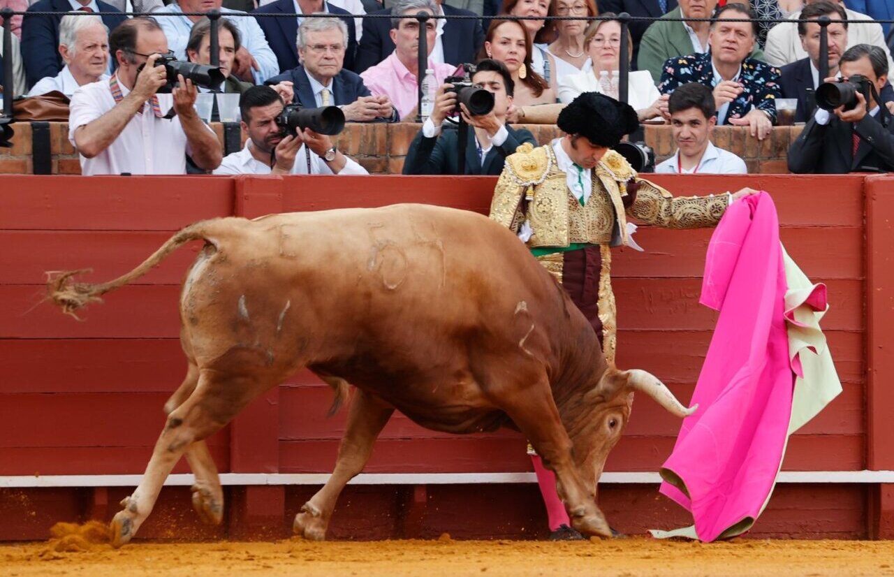 Morante de la Puebla agranda su leyenda: en vídeo, su histórica faena en Sevilla