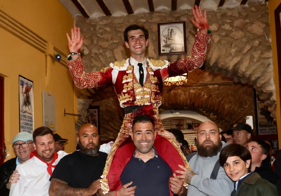 Imparable Navalón e importante Víctor Hernández en Hellín