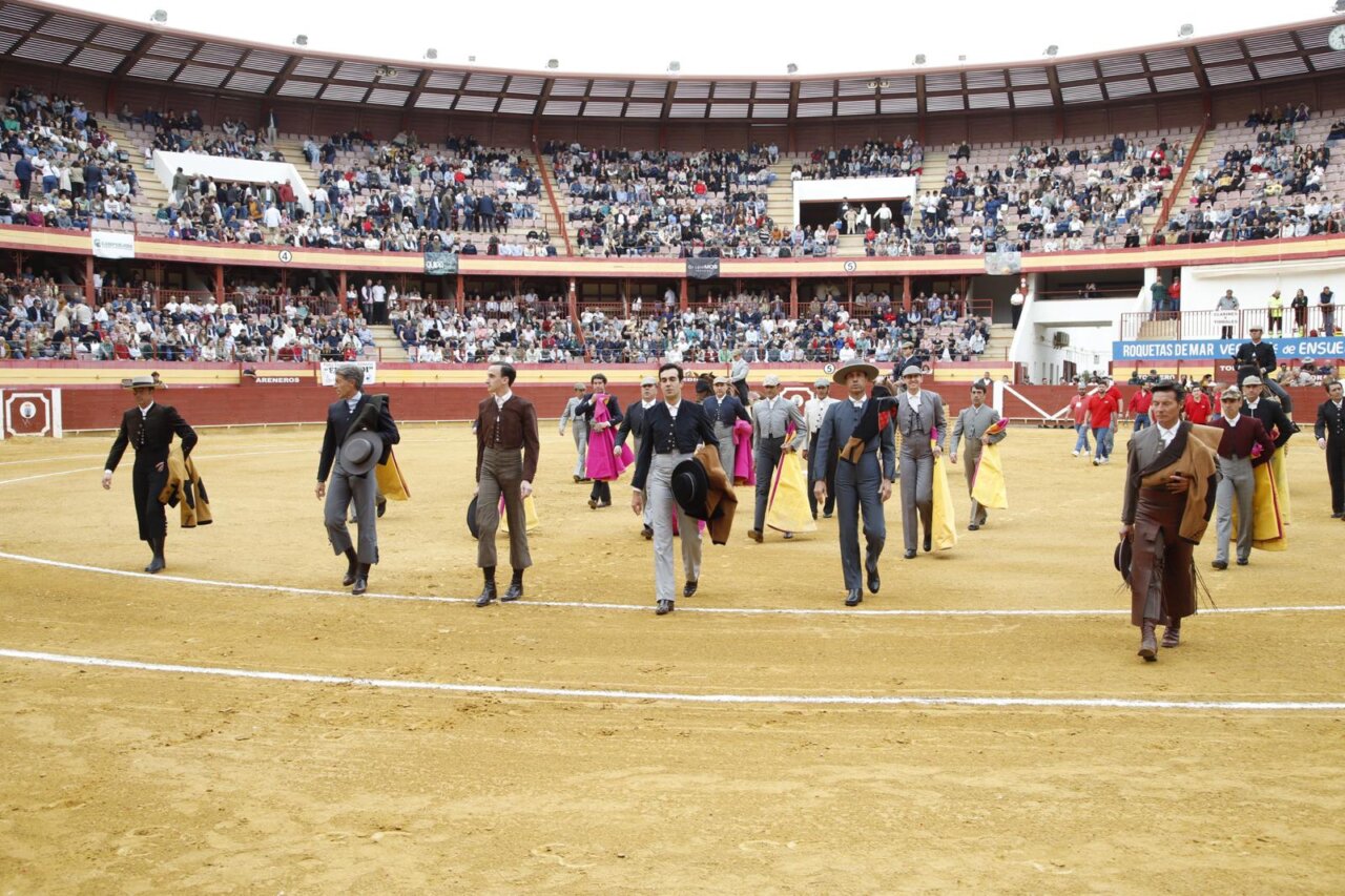 Ocho orejas en el festival de Roquetas