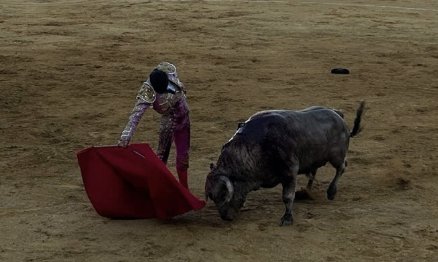El Mella, cinco orejas y un rabo en su gesta en solitario