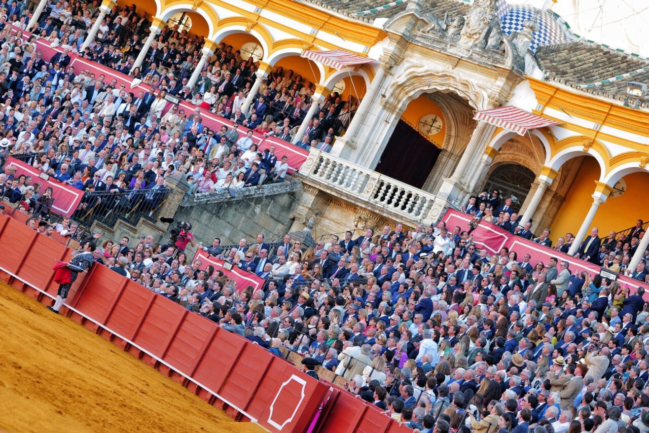 Morante brinda al Rey Emérito la faena de su regreso