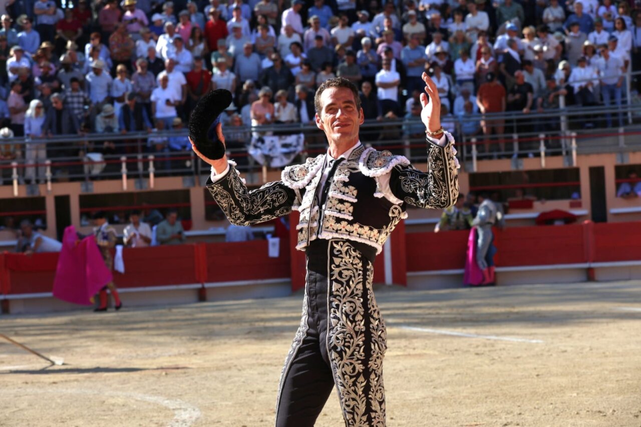 La disposición de Moral y la clase de Adriano ante un desigual desafío en Sain Martin de Crau