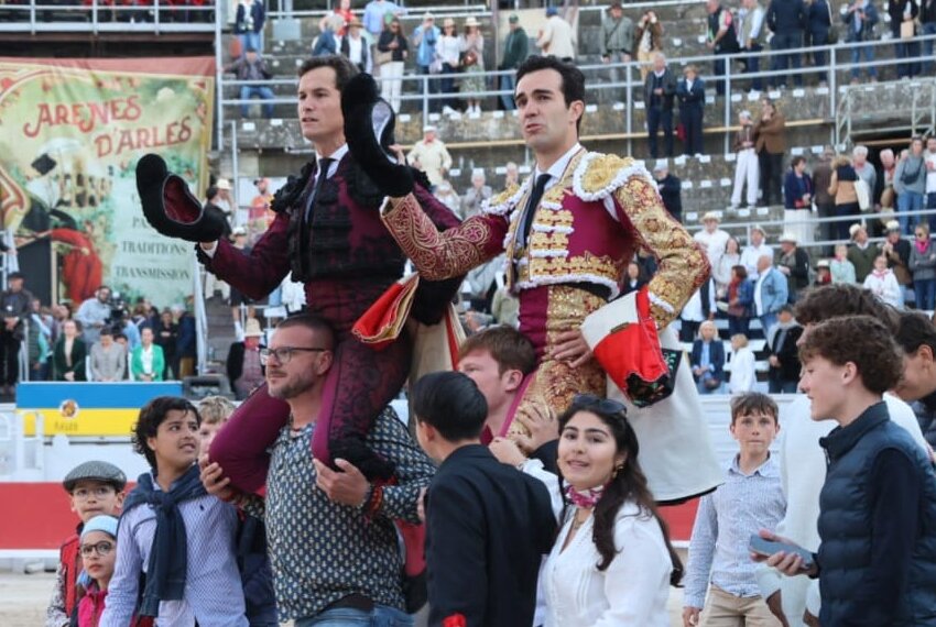 Un extraordinario Luque y un soberbio Rufo triunfan en Arles