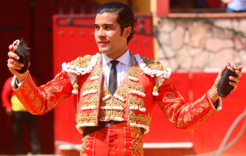 Diego San Román, dos orejas en Santiago Cuautlalpan