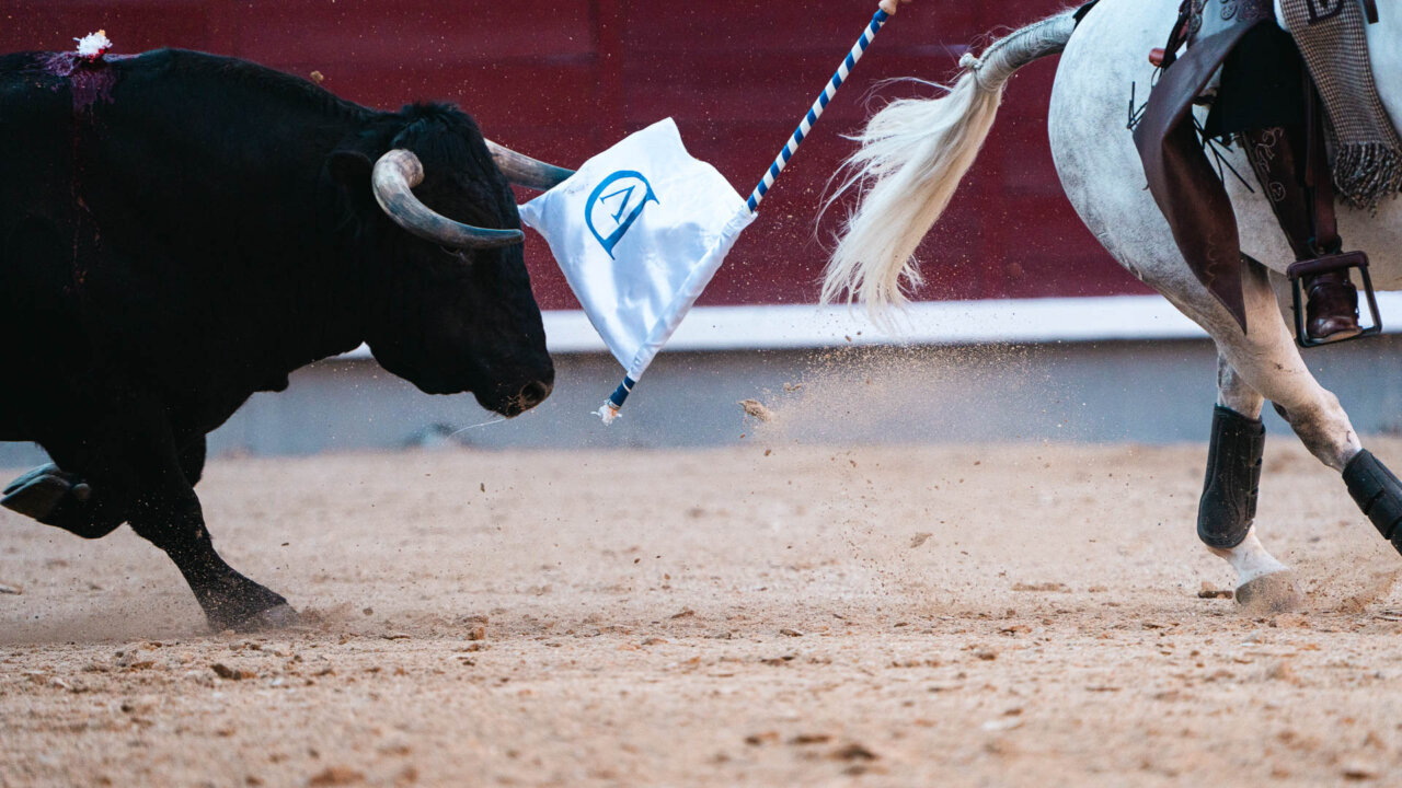 La primera corrida de rejones de San Isidro cuelga el "No hay billetes"