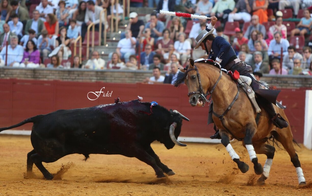 Sebastián Fernández se lleva la tarde de rejones en Córdoba
