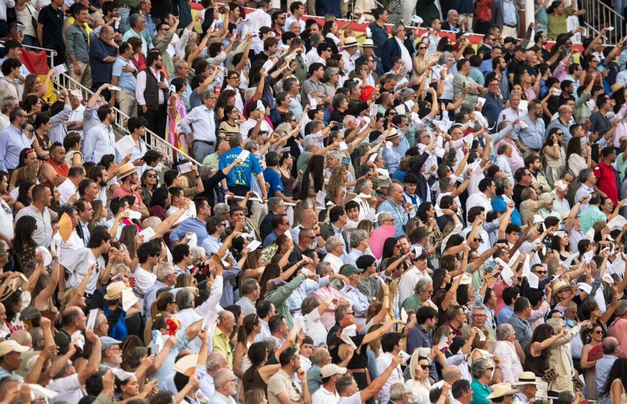 ¡21.594 espectadores! (qué burrada) en la última novillada de San Isidro