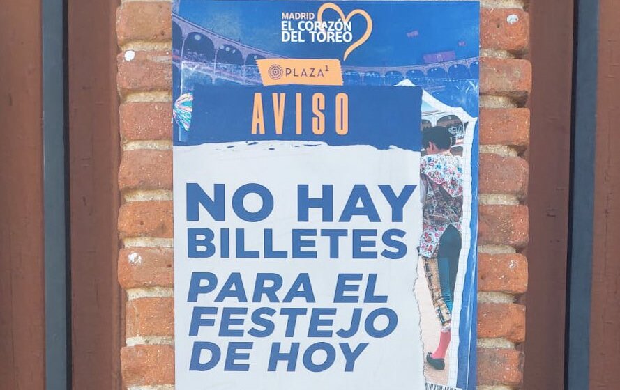 Madrid cuelga el octavo "No hay billetes" de la Feria de San Isidro