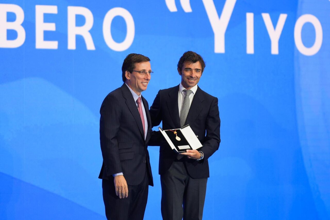 La Escuela de Tauromaquia José Cubero "Yiyo" recoge la Medalla de Honor de la Ciudad de Madrid