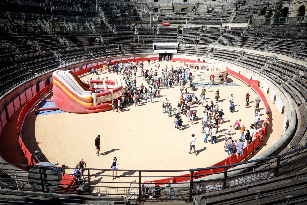 Más de 2.000 niños disfrutan de la Feria del Niño de Nimes
