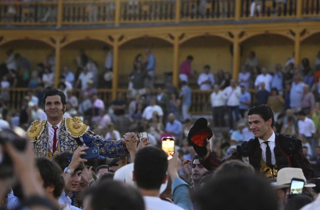 Morante y Aguado, una oda a la belleza del toreo en Aranjuez