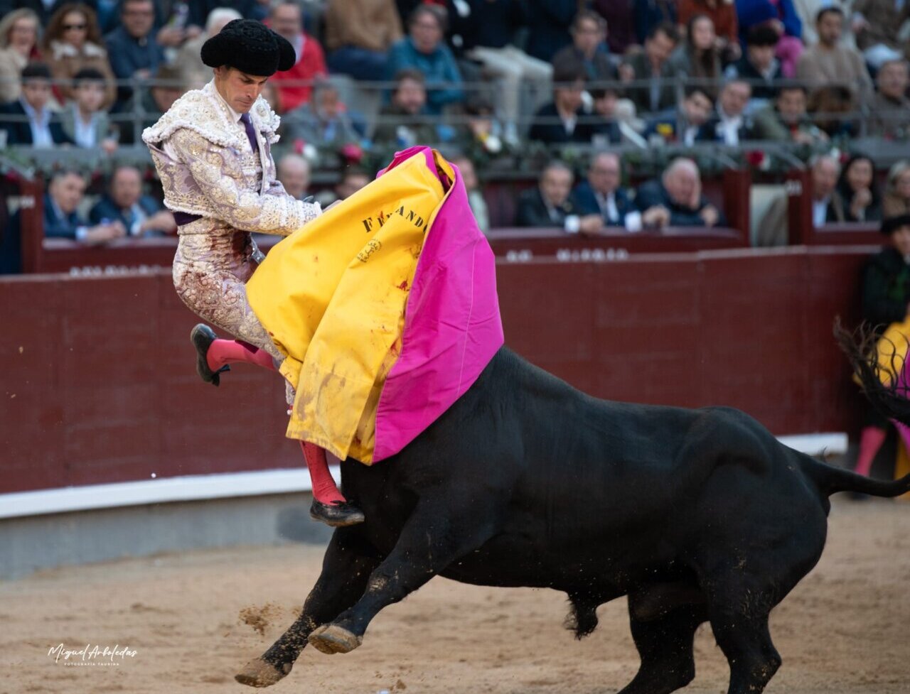 Fernando Adrián, en tratamiento por una cornada envainada en el gemelo