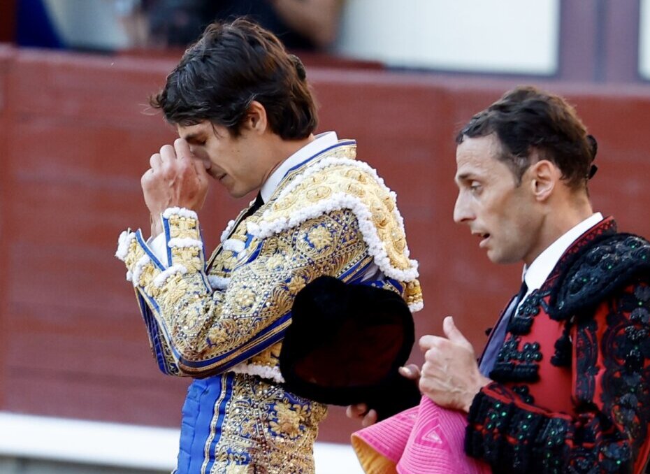 Sebastián Castella se lamenta tras pinchar la puerta grande I IVÁN DE ANDRÉS