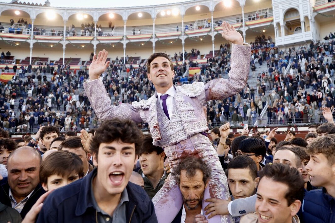Fernando Adrián, con cuatro toros en solitario en Torres de la Alameda