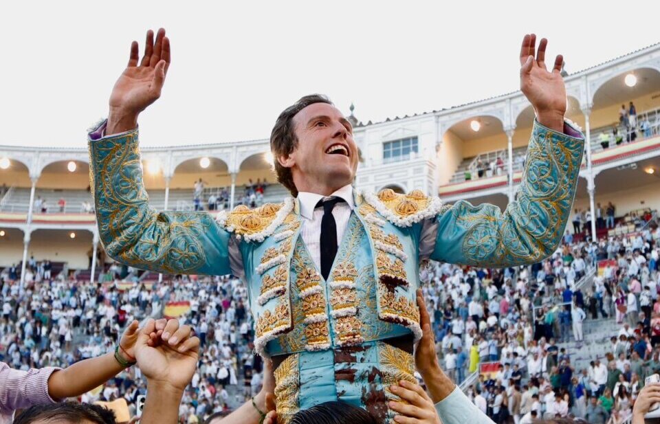 Román, baja por lesión este sábado en la corrida de El Tiemblo