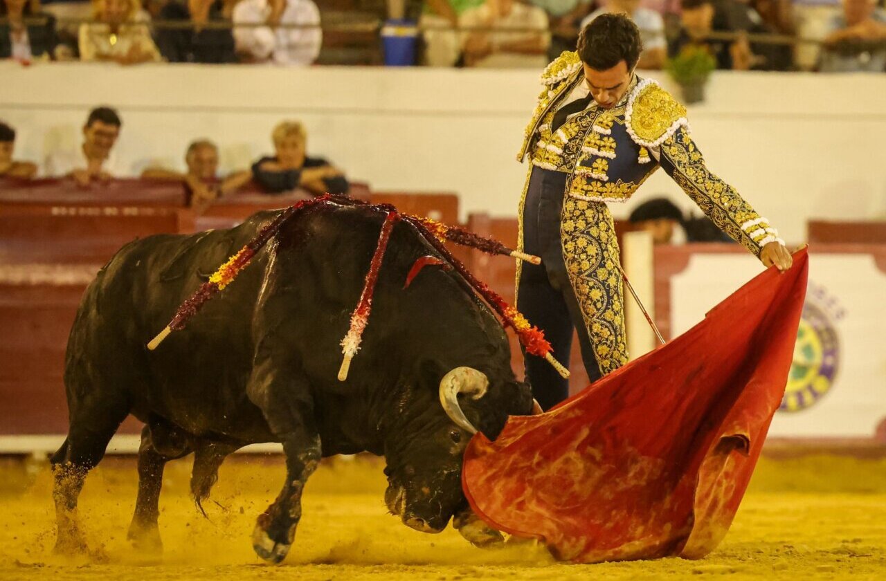 Indulto de Tomás Rufo, puerta grande con Galván y Marco Pérez