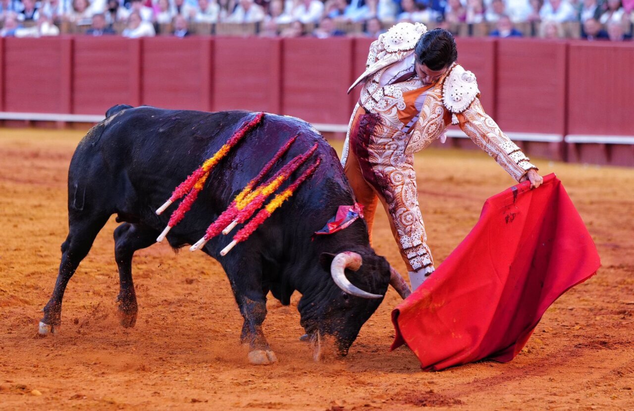 Morante abre su tercera Puerta del Príncipe en la corrida del Corpus