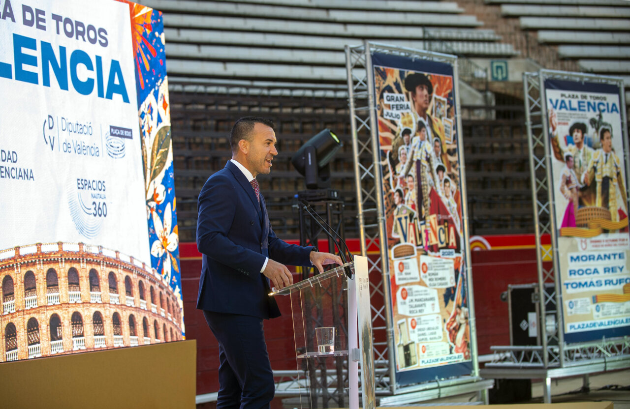Vicent Mompó llama a una "reflexión colectiva sobre el futuro de la Feria de Julio"