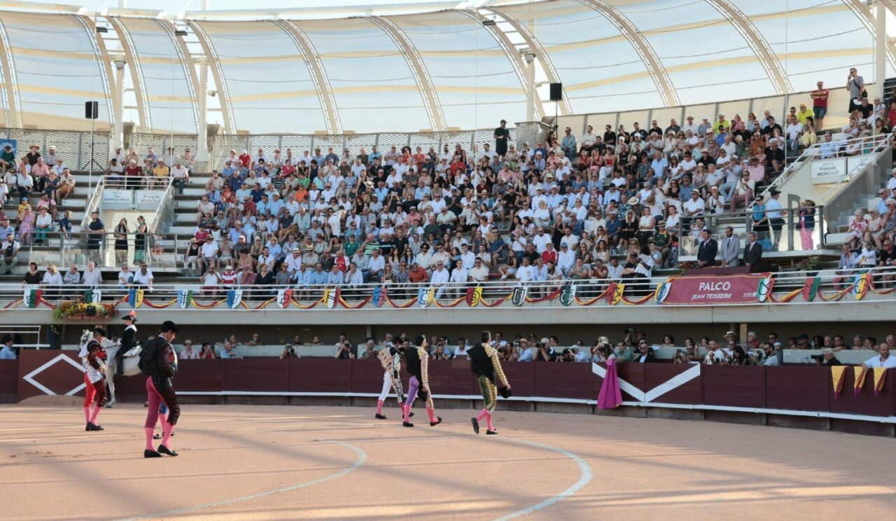 Sigue en directo en Aplausos la primera de la Feria de Istres