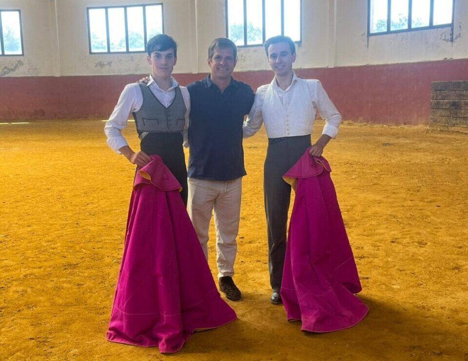 El Juli abre El Freixo a Sergio Rollón y Álvaro de Chinchón, novilleros de su escuela