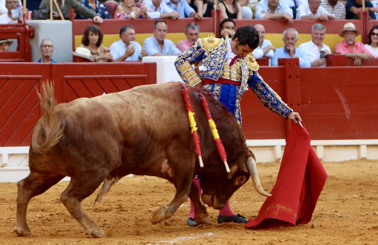 La Tertulia Amigos de Nimes de Alicante falla sus galardones anuales