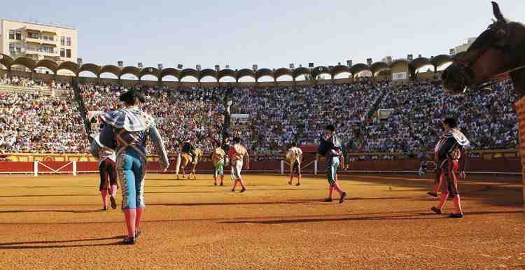 La primera corrida de la Feria Real de Algeciras, al detalle