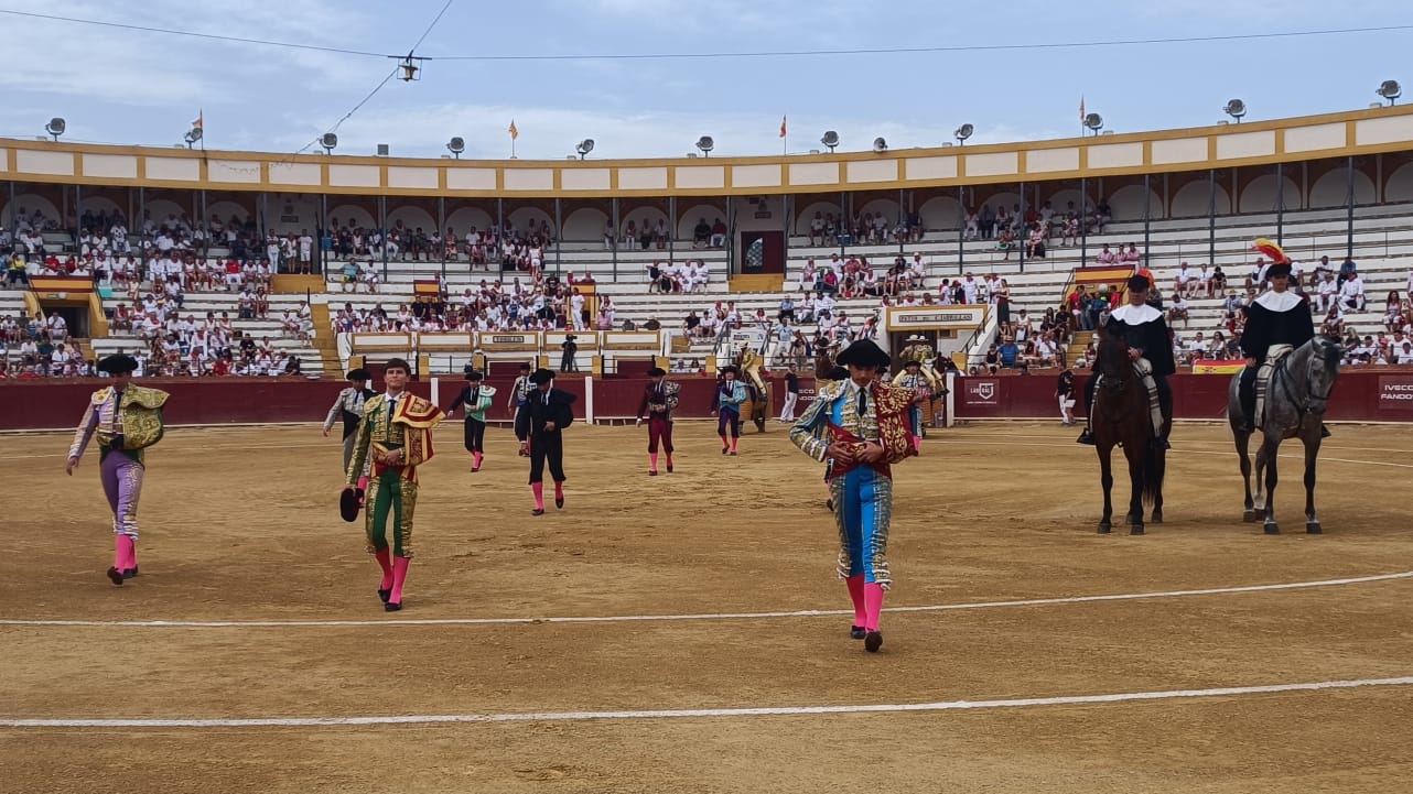Siga toro a toro la corrida que abrocha la Feria del Ángel de Teruel