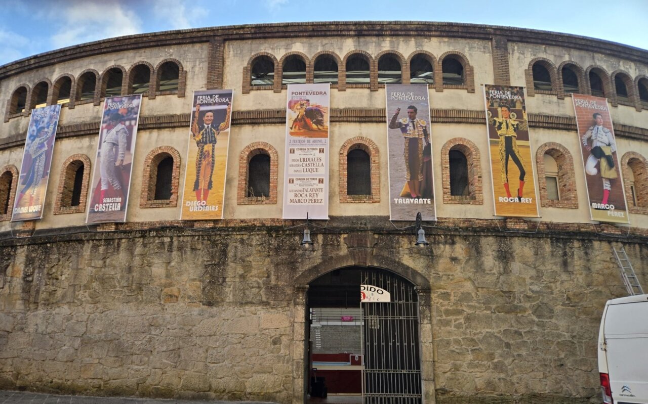 Dos debuts, dos generaciones y dos conceptos del toreo en la Feria de la Peregrina de Pontevedra