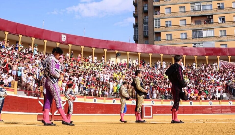 Seis silencios para arrancar la feria de Tudela