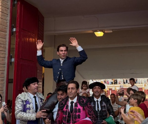 Sebastián Fernández, nombre propio de la tarde de rejones en Teruel