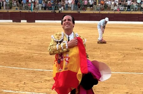 Juan Ortega, en hombros ante un decepcionante ganado en La Línea