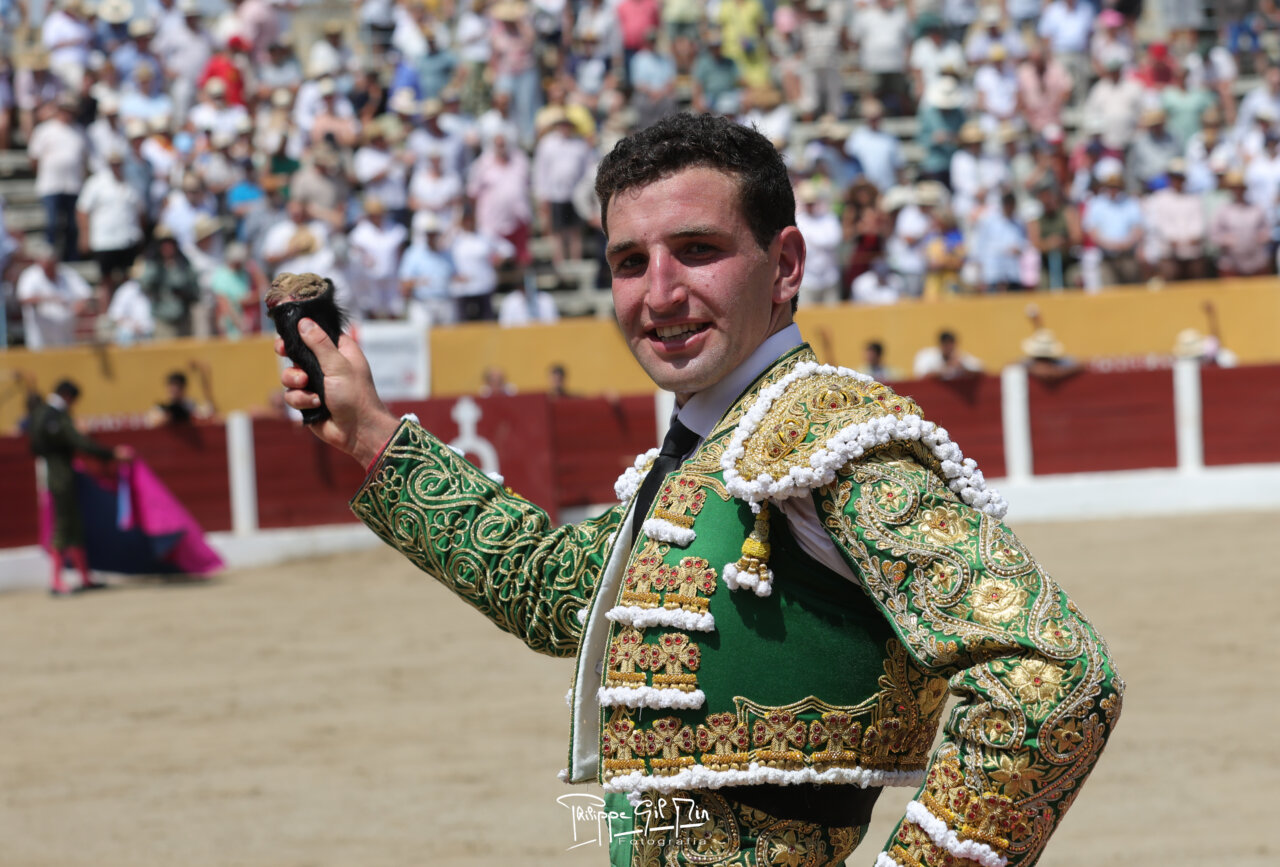 Valentín Hoyos, oreja en la novillada matinal de Ceret