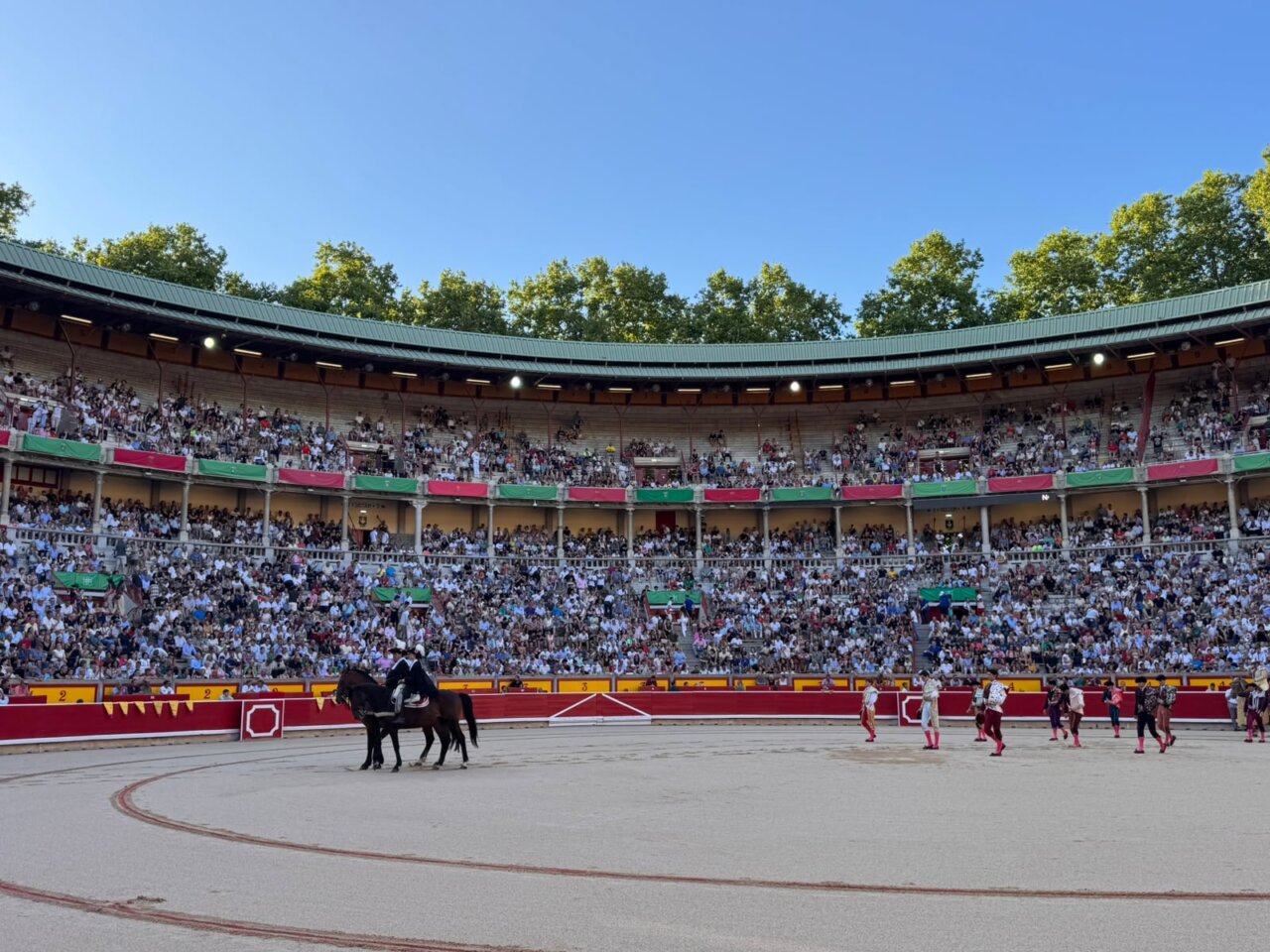 Tres cuartos de entrada en la novillada de Pamplona