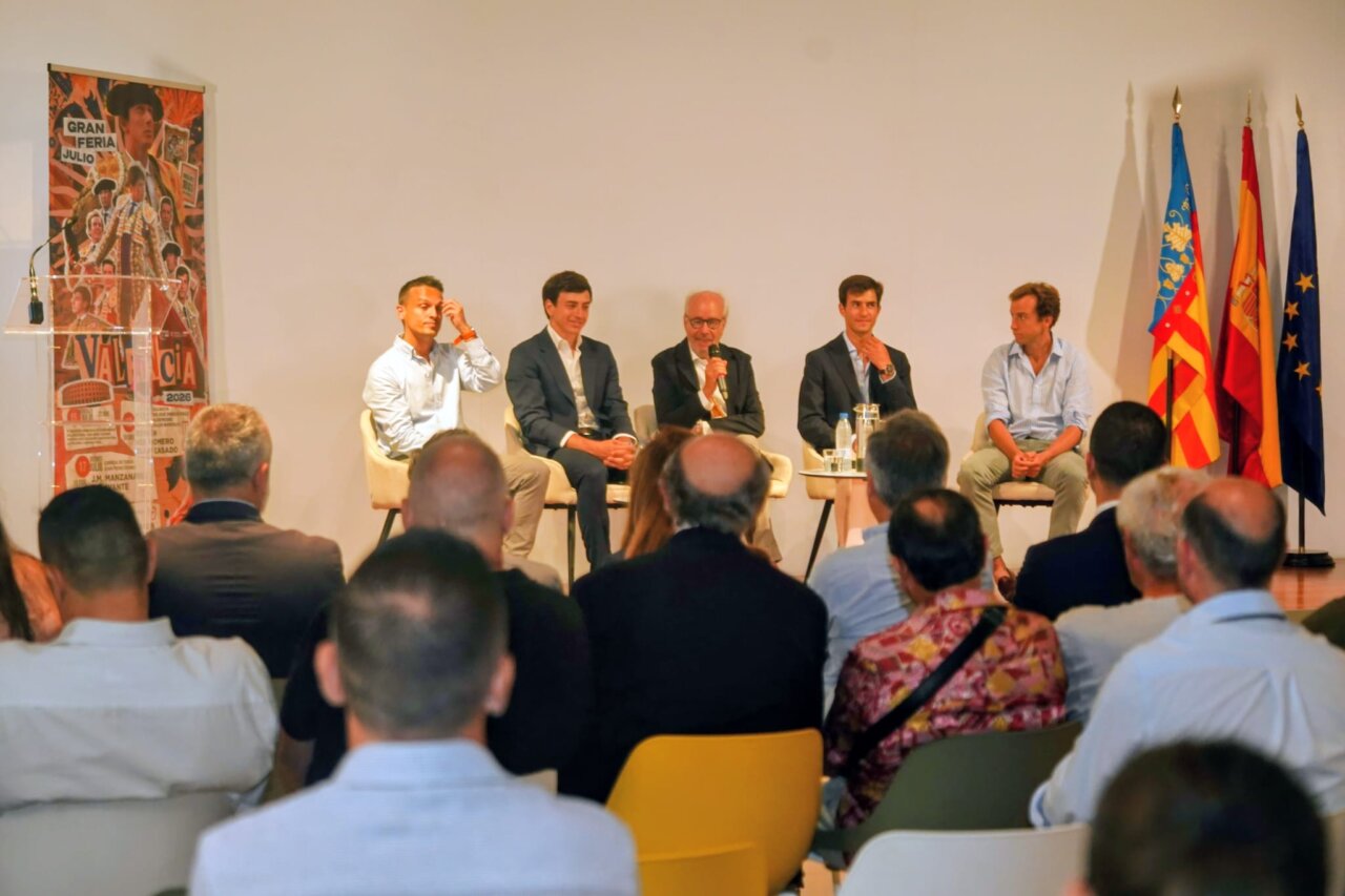 El Aula Las Provincias reivindica la Feria de Julio con protagonismo del toreo valenciano